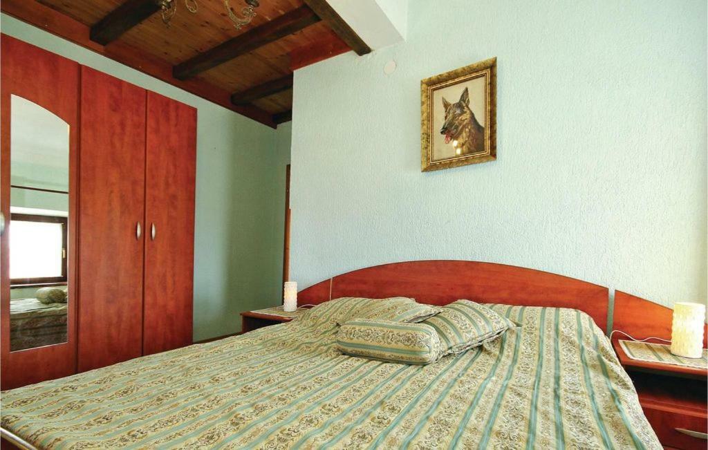 Mugeba 3 Bedroom Accommodation Porec Exterior photo