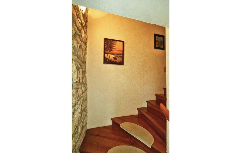 Mugeba 3 Bedroom Accommodation Porec Exterior photo